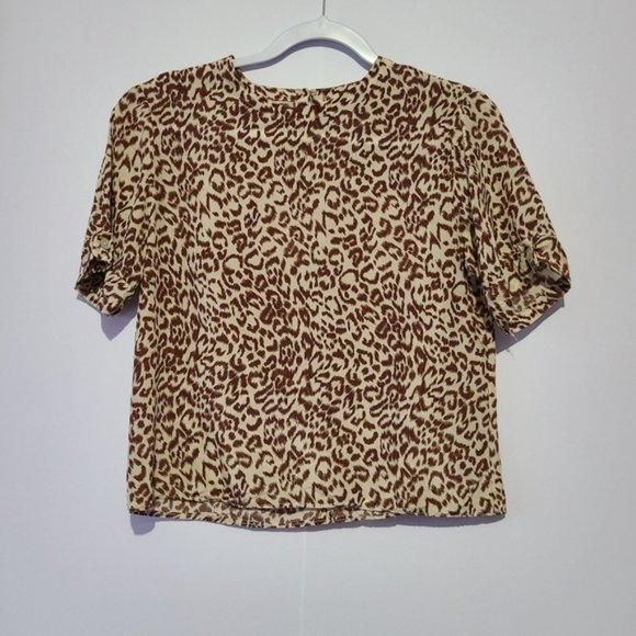 The Work vintage leopard print 100% silk short sleeve blouse - Picture 2 of 6